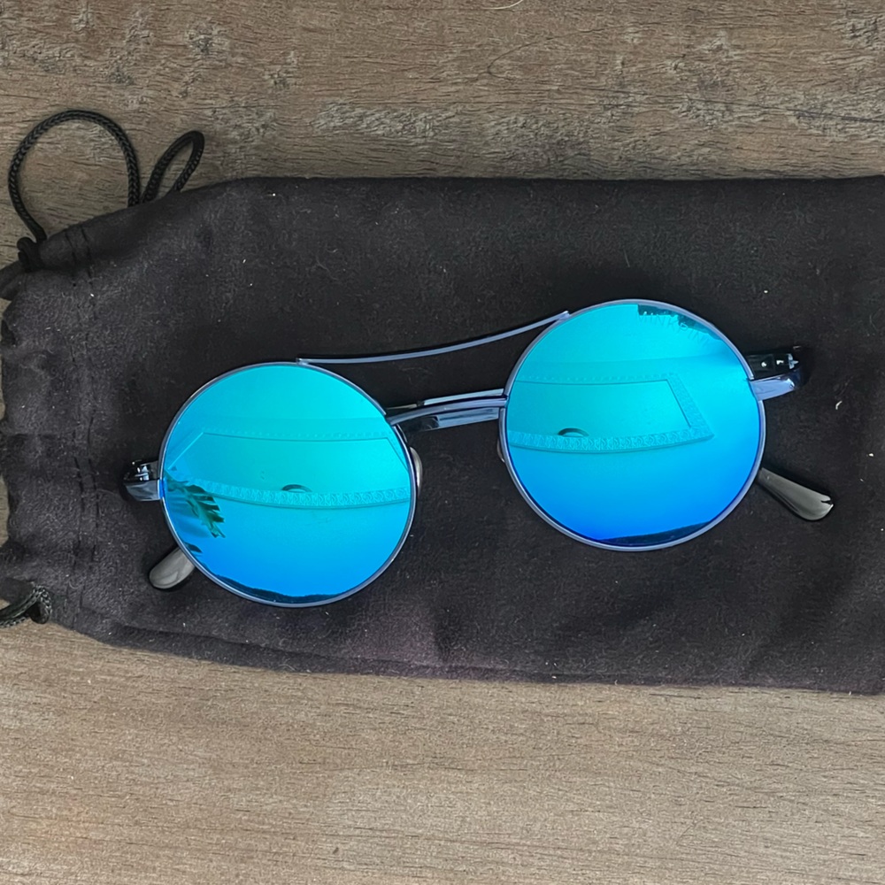 MINKPINK blue polarized sunglasses